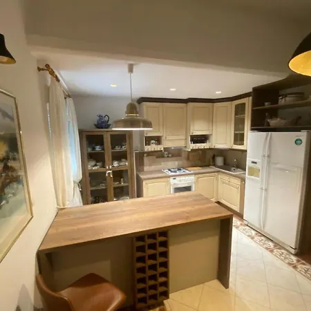 Apartament Misi *